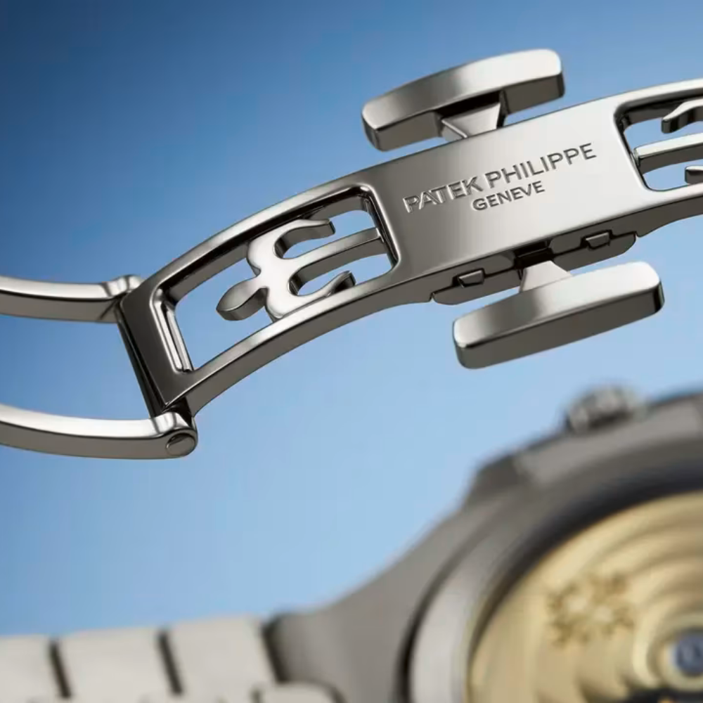 Patek Philippe Nautilus White Gold Watch 5811/1G-001 - Image 9